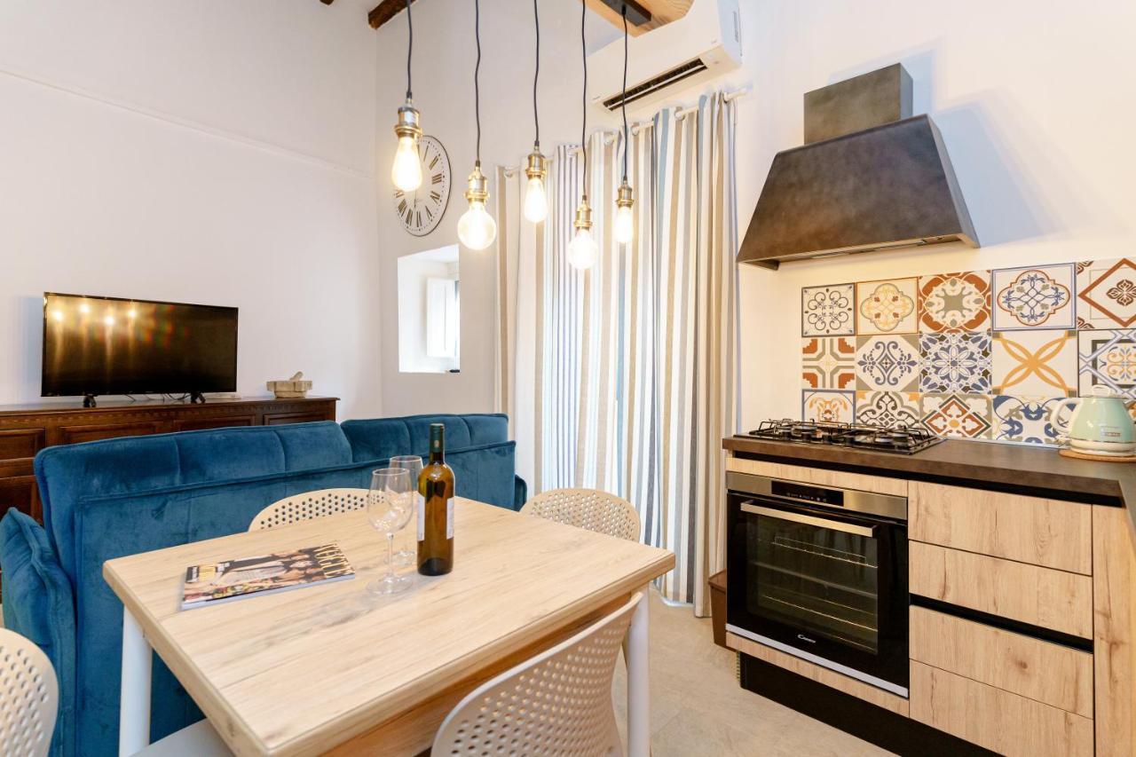 Latieri'S Loft Lägenhet Syrakusa Exteriör bild